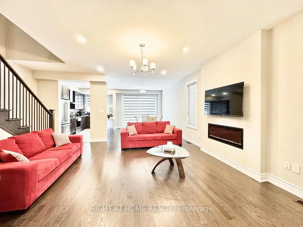 Photo 3 of 17 Periwinkle Road, Springwater, Midhurst — HOMEH