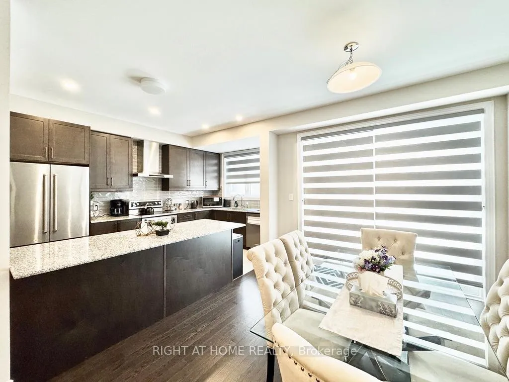 Photo 6 of 17 Periwinkle Road, Springwater, Midhurst — HOMEH