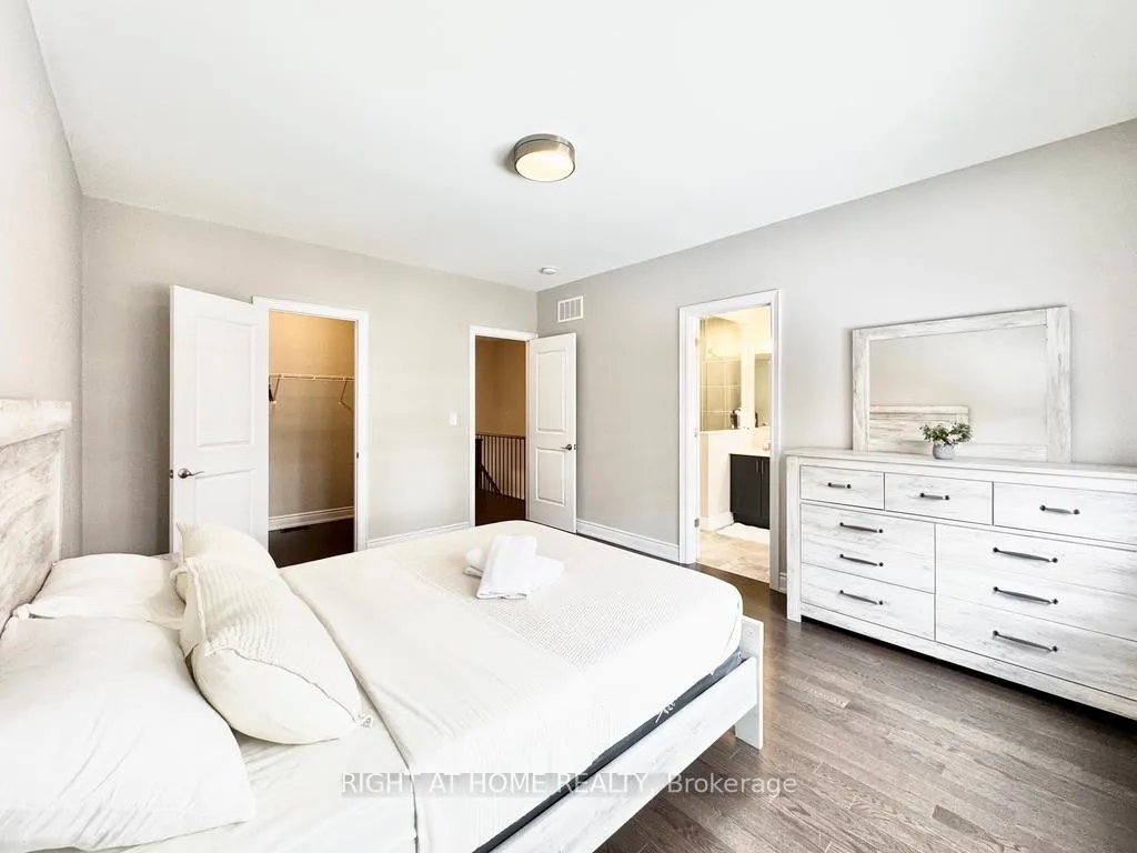 Photo 10 of 17 Periwinkle Road, Springwater, Midhurst — HOMEH
