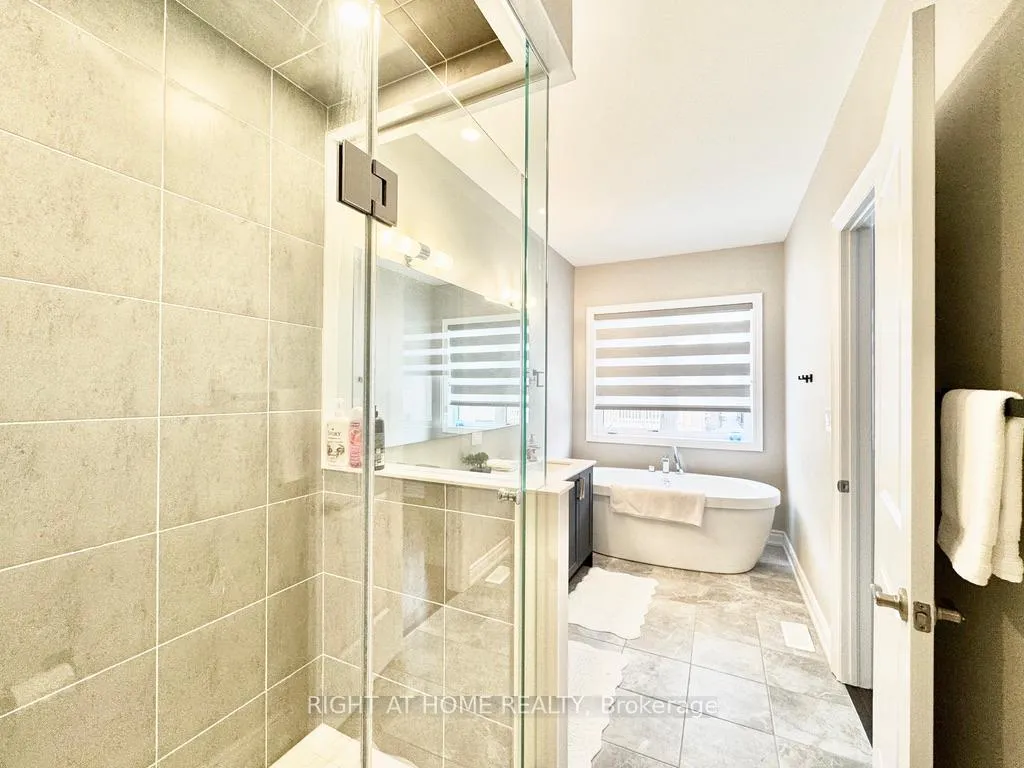 Photo 12 of 17 Periwinkle Road, Springwater, Midhurst — HOMEH