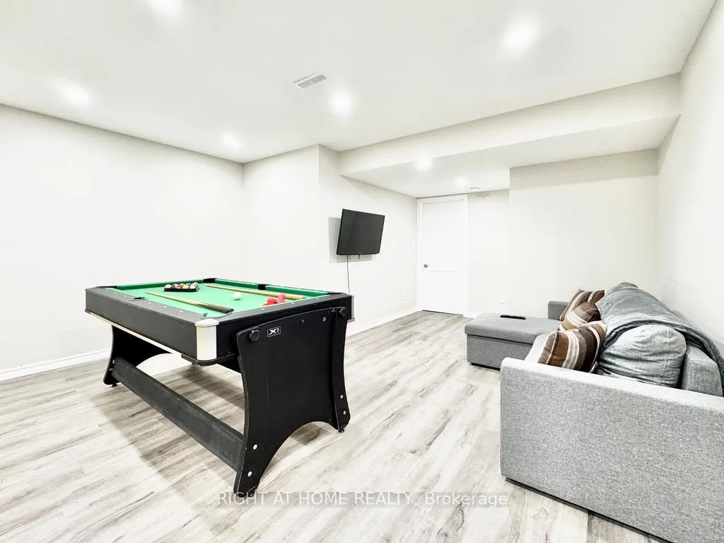 Photo 17 of 17 Periwinkle Road, Springwater, Midhurst — HOMEH