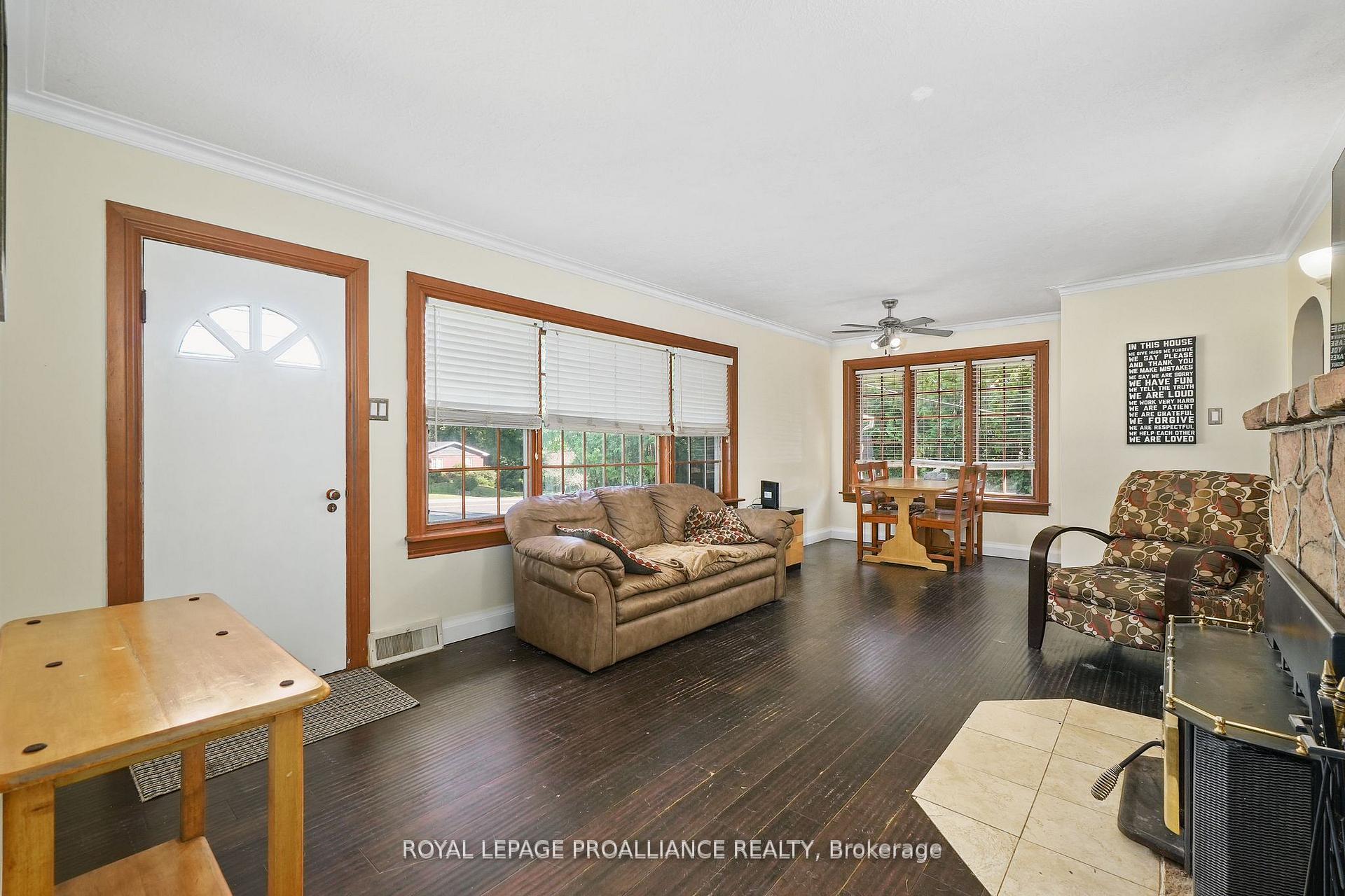Photo 15 of 560 Carnegie Avenue, Selwyn — HOMEH