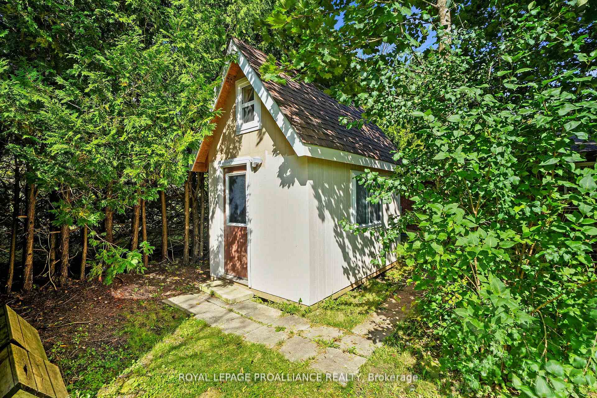 Photo 33 of 560 Carnegie Avenue, Selwyn — HOMEH