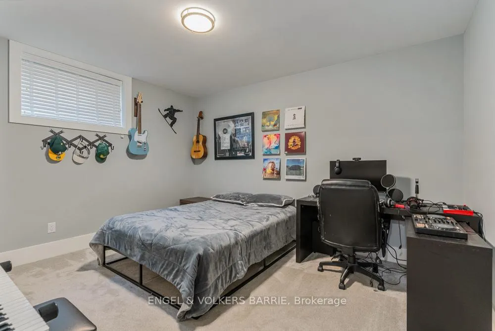 Photo 31 of 77 Mennill Drive, Springwater, Snow Valley — HOMEH