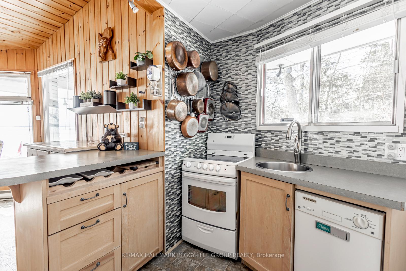 Photo 9 of 3466 Grayshott Drive, Severn, West Shore — HOMEH