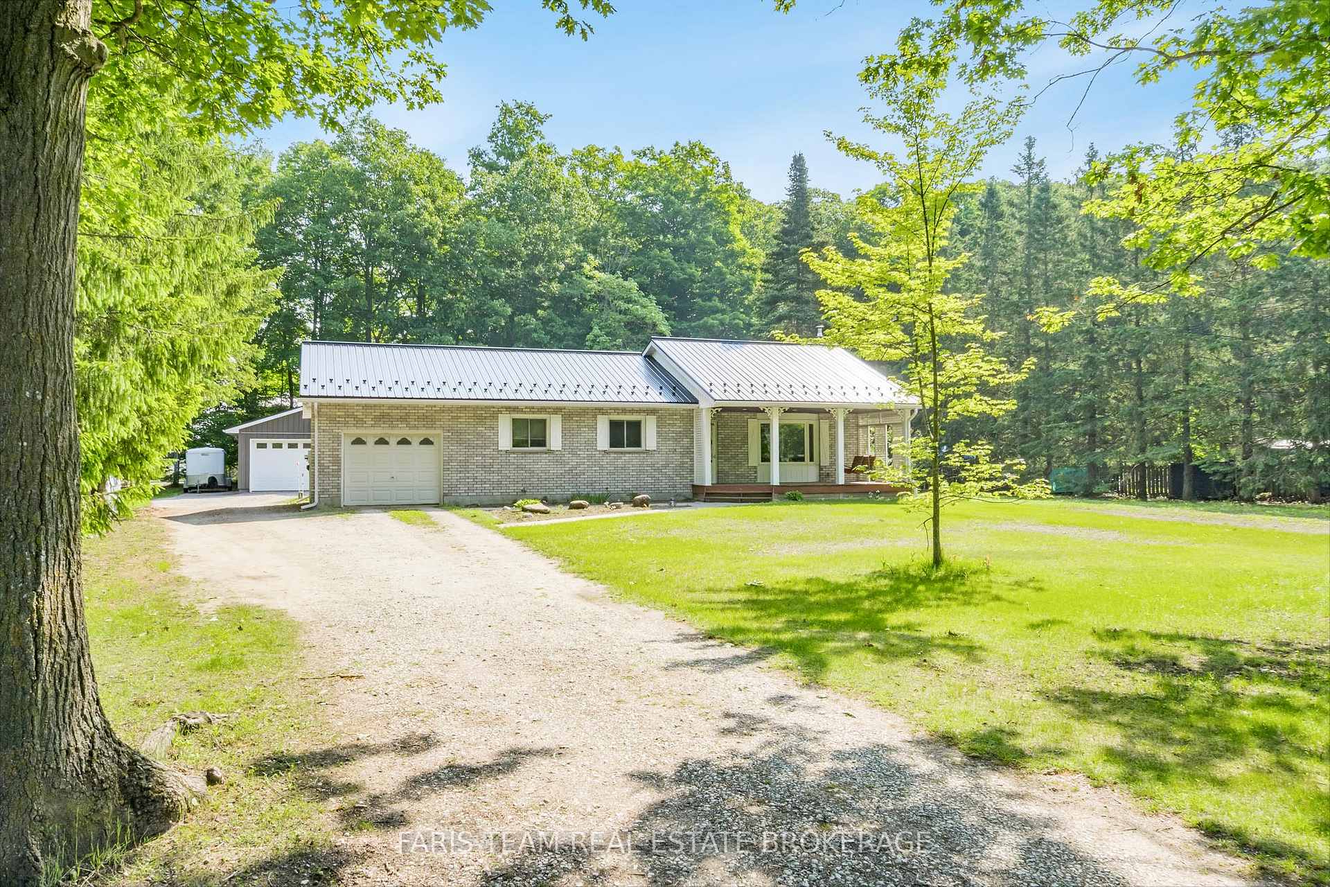 Front of 1941 Vespra Valley Road