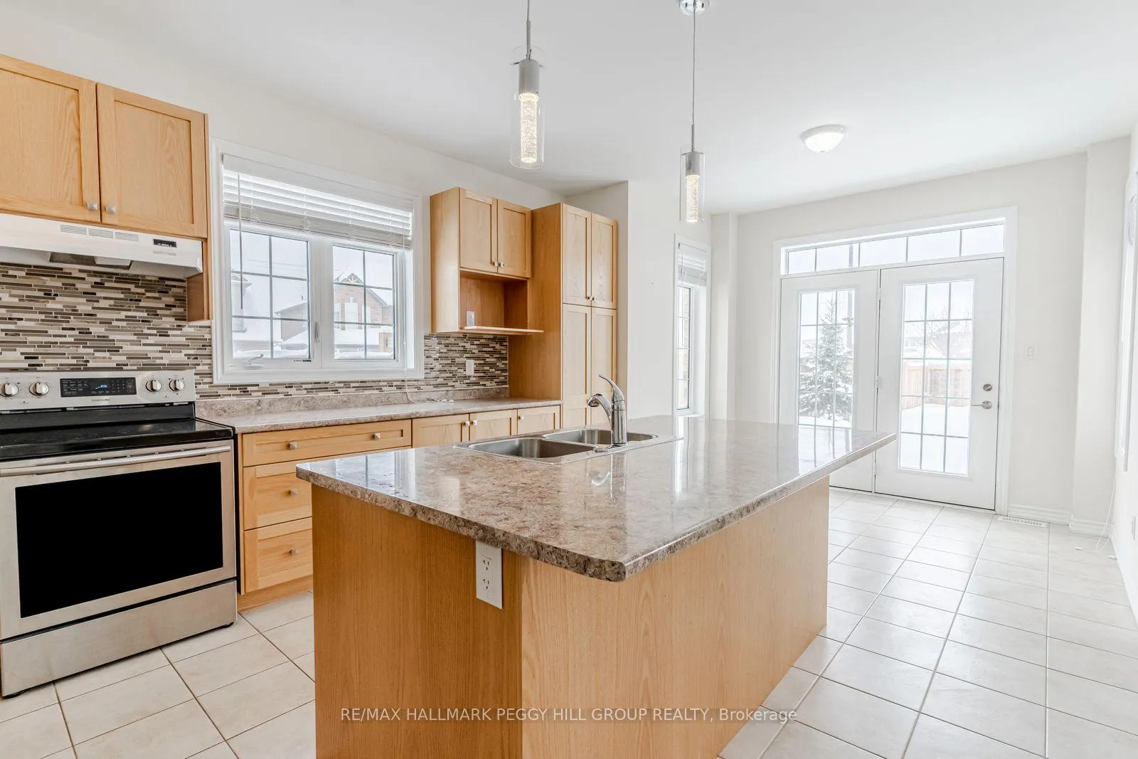 Photo 5 of Unit Upper, 58 Oliver's Mill Road, Springwater, Centre Vespra — HOMEH