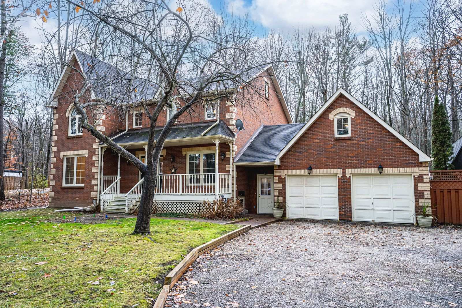 Photo 1 of 1311 Snow Valley Road, Springwater, Midhurst — HOMEH