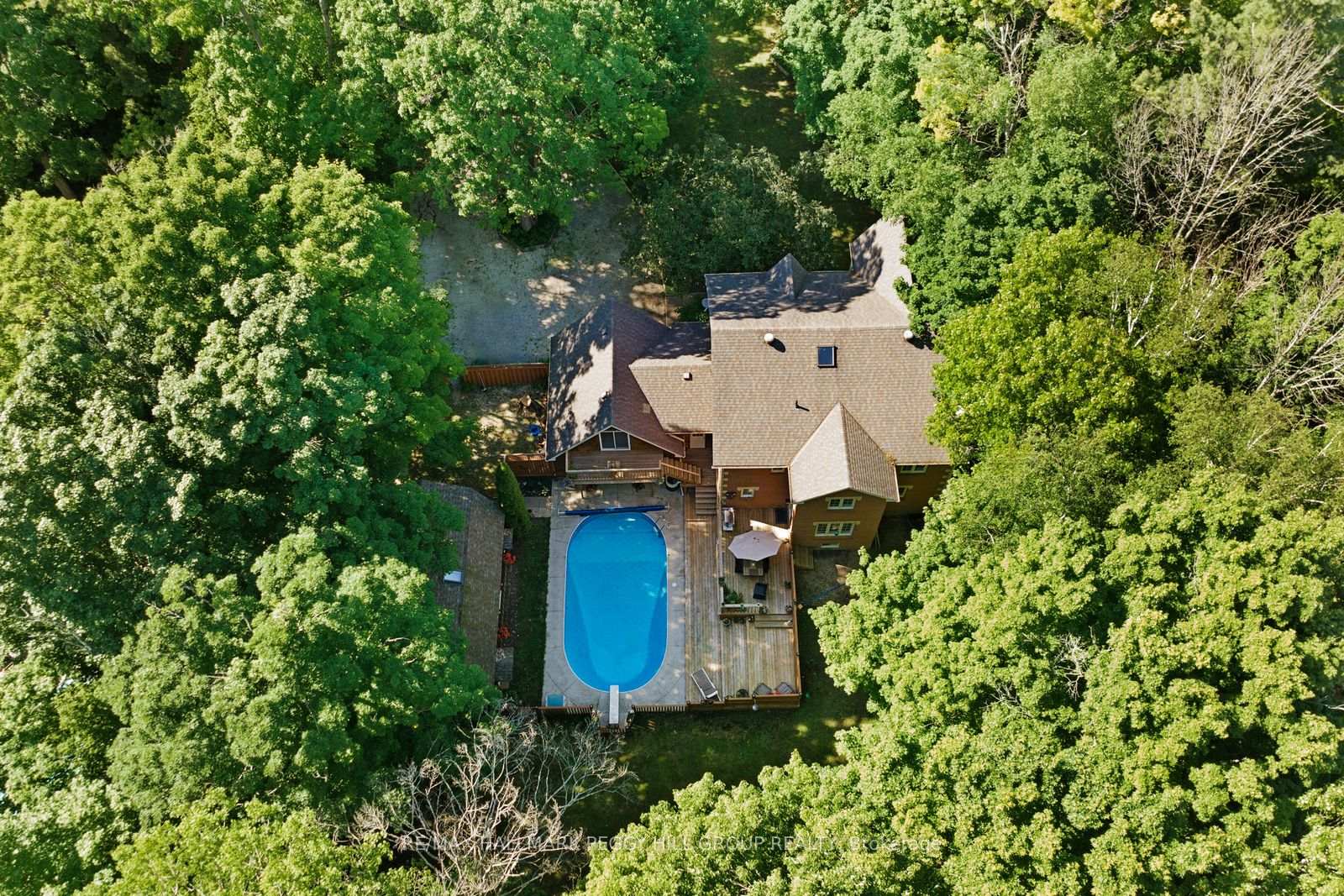 Photo 5 of 1311 Snow Valley Road, Springwater, Midhurst — HOMEH