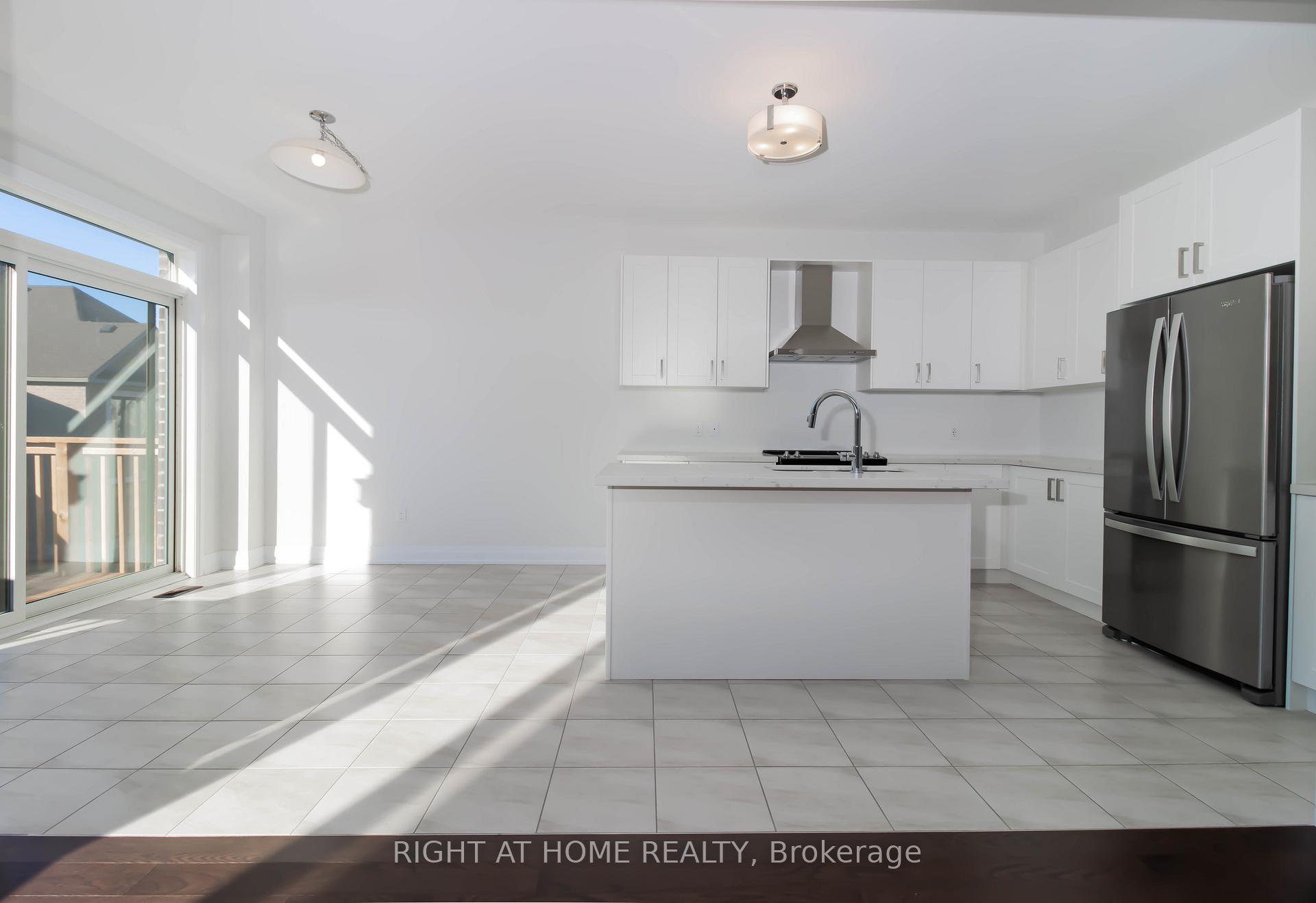 Photo 12 of 6 Periwinkle Road, Springwater, Midhurst — HOMEH
