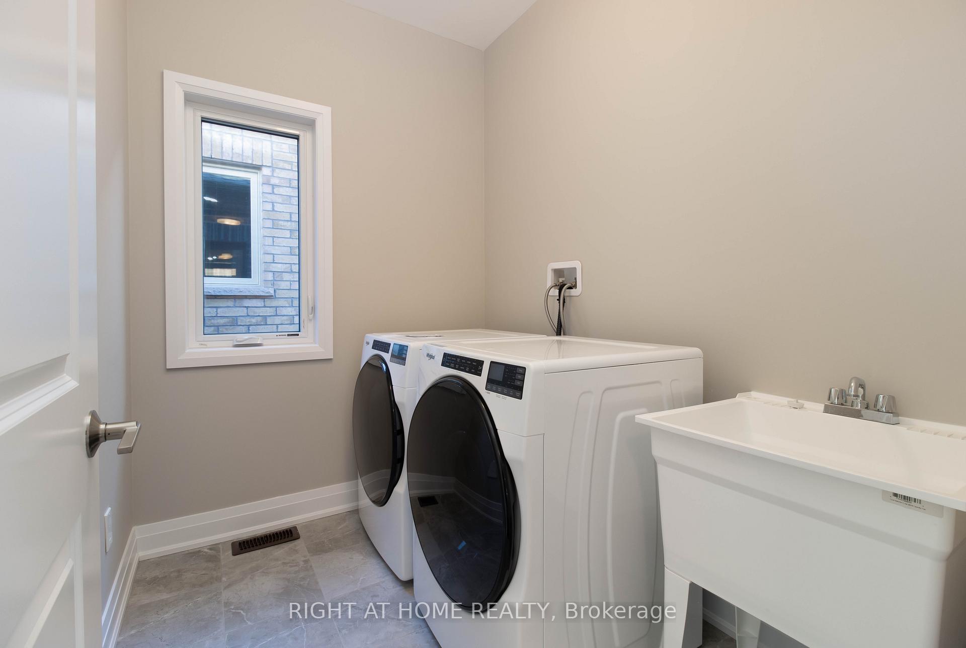 Photo 29 of 6 Periwinkle Road, Springwater, Midhurst — HOMEH