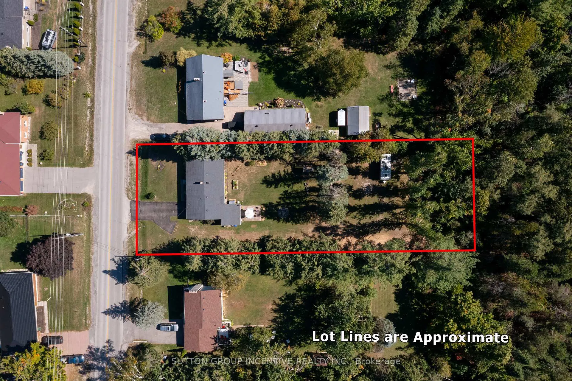 Photo 2 of 1171 Carson Road, Springwater, Midhurst — HOMEH