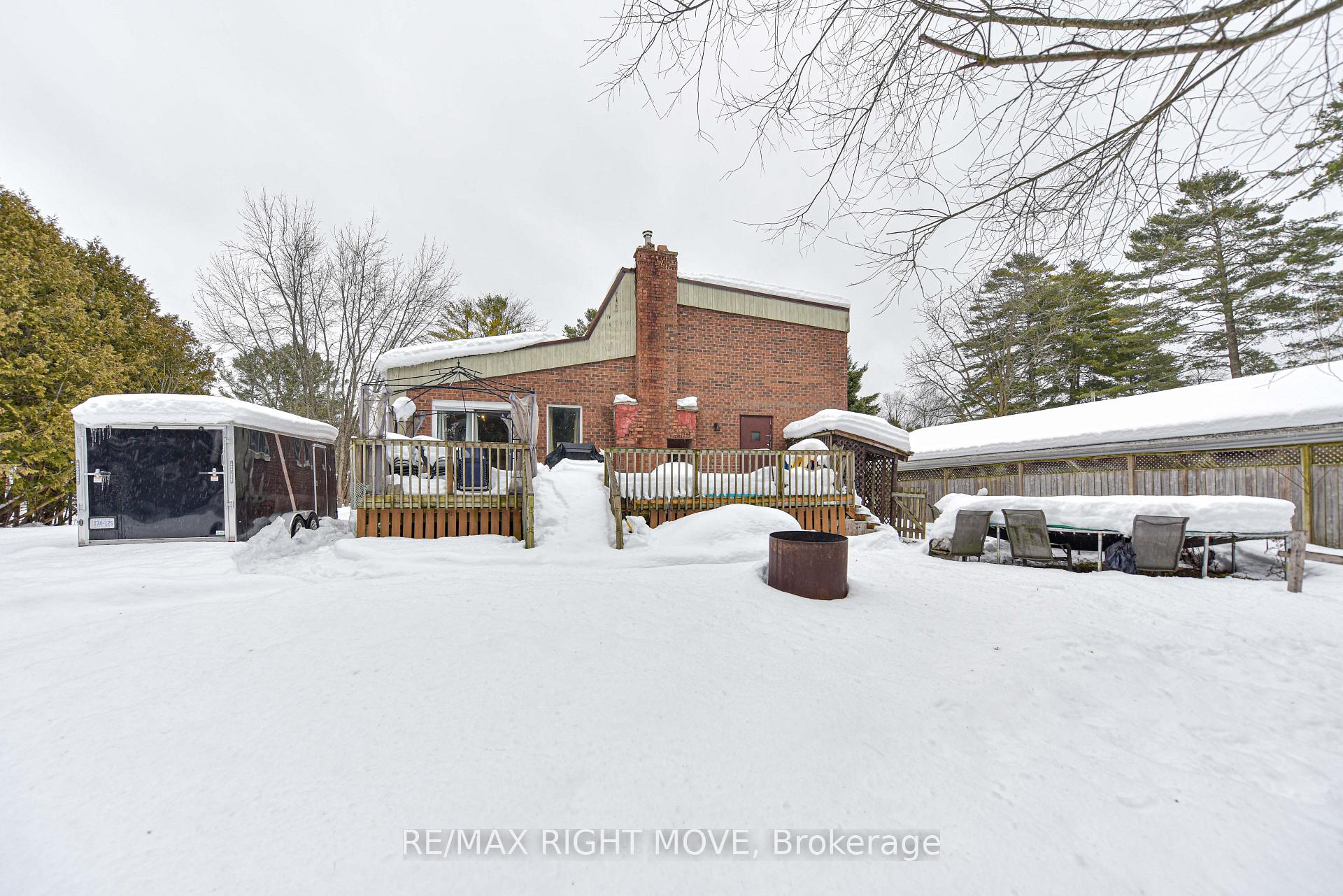 Photo 3 of 3442 Beachview Avenue, Severn, West Shore — HOMEH