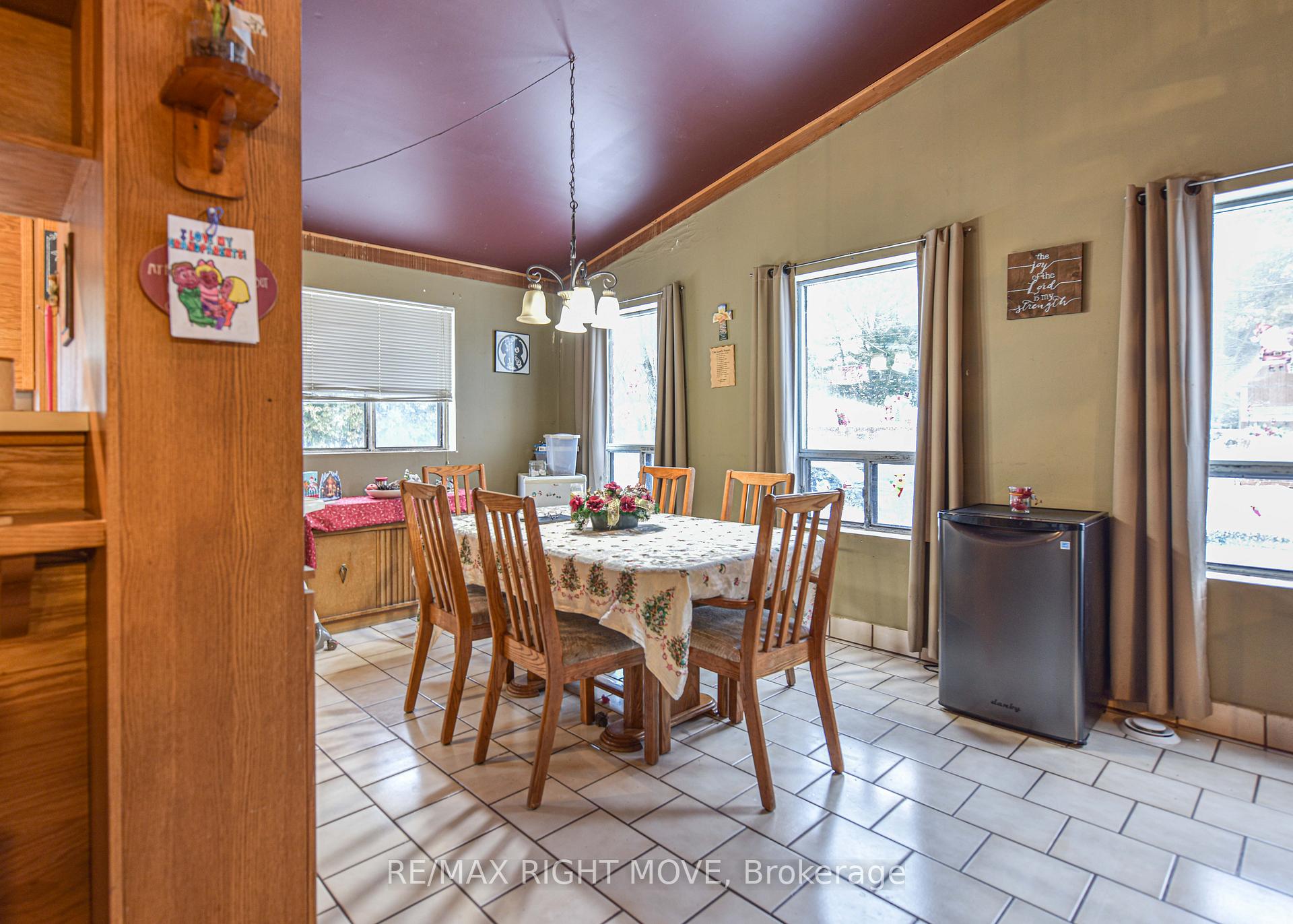 Photo 14 of 3442 Beachview Avenue, Severn, West Shore — HOMEH