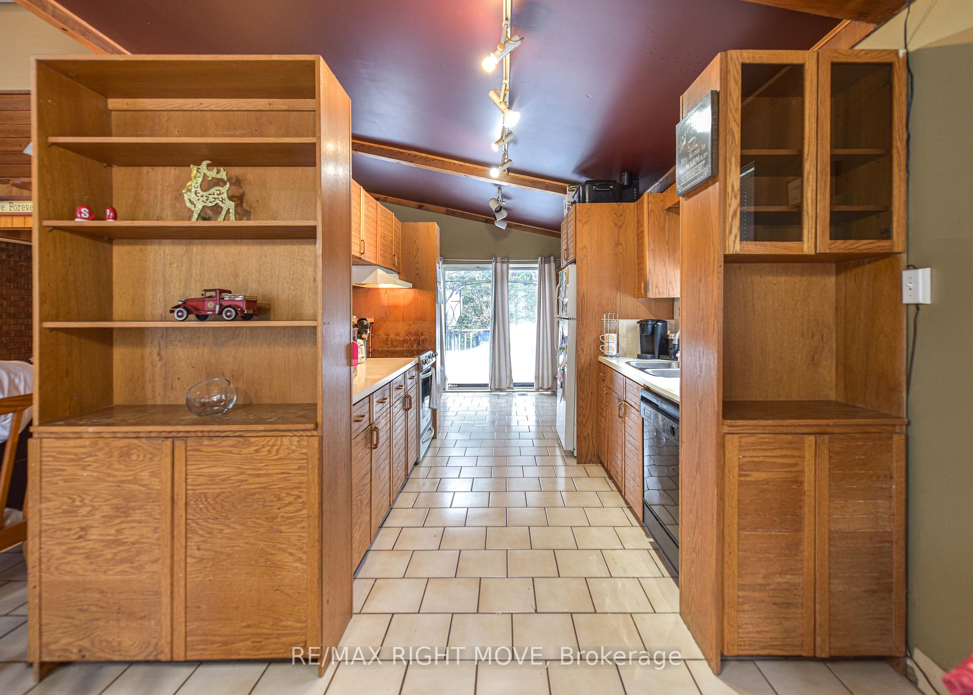 Photo 16 of 3442 Beachview Avenue, Severn, West Shore — HOMEH