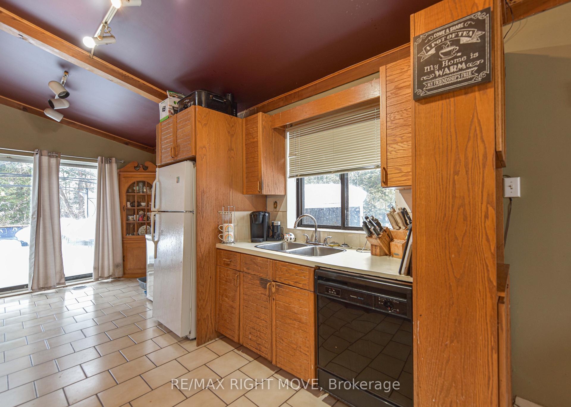 Photo 17 of 3442 Beachview Avenue, Severn, West Shore — HOMEH