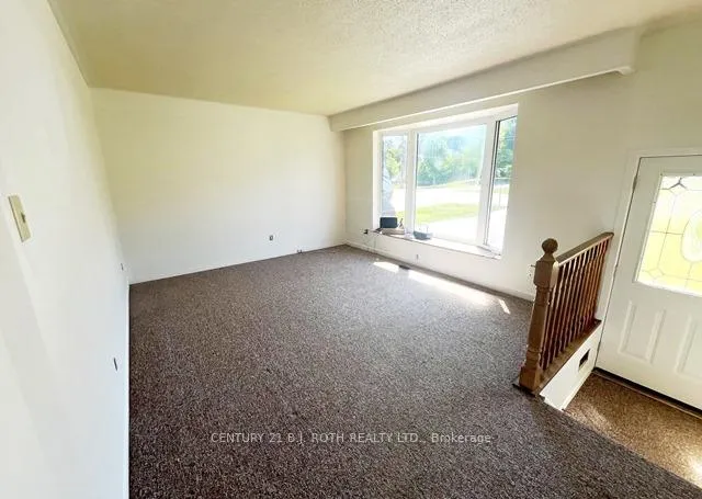 Photo 3 of 19 Finlay Mill Road, Springwater, Midhurst — HOMEH