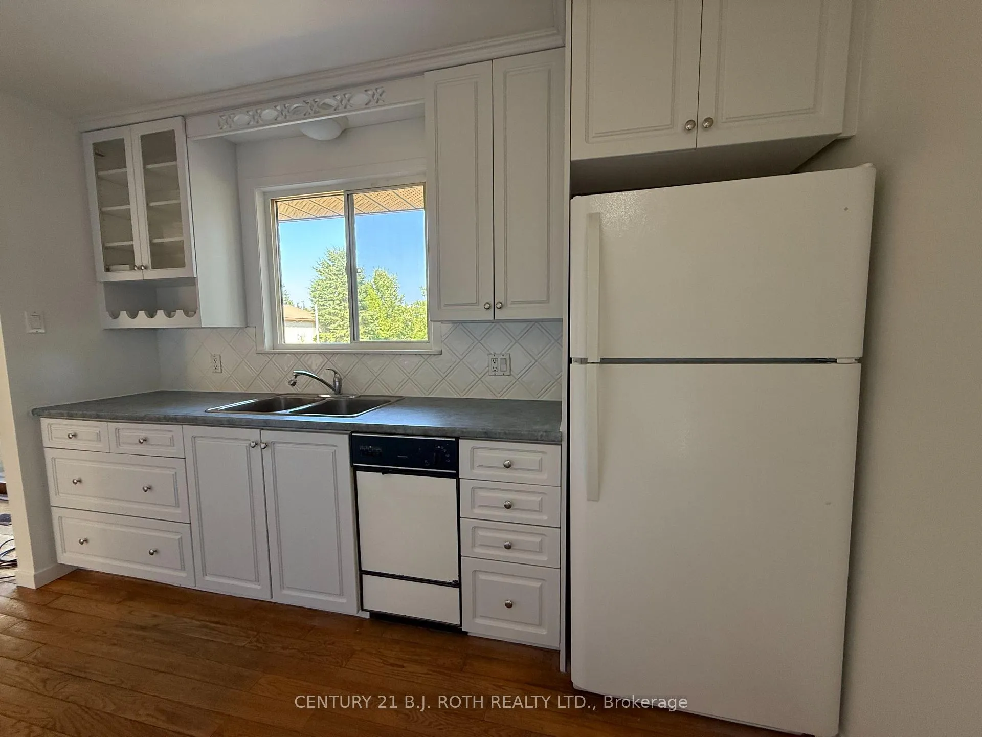 Photo 5 of 19 Finlay Mill Road, Springwater, Midhurst — HOMEH