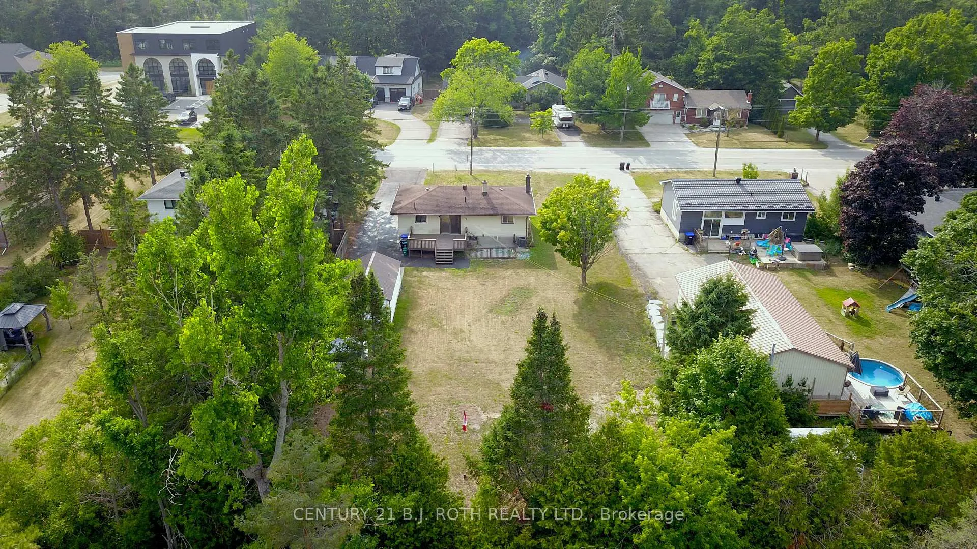 Photo 23 of 19 Finlay Mill Road, Springwater, Midhurst — HOMEH