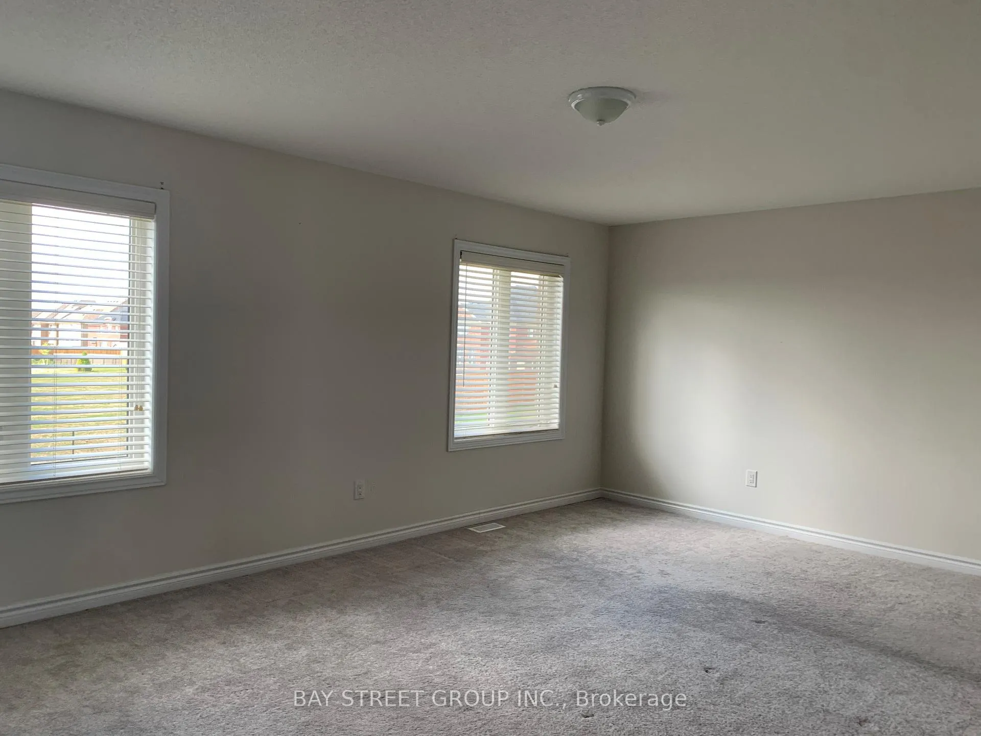 Photo 4 of 97 Redmond Crescent, Springwater, Centre Vespra — HOMEH