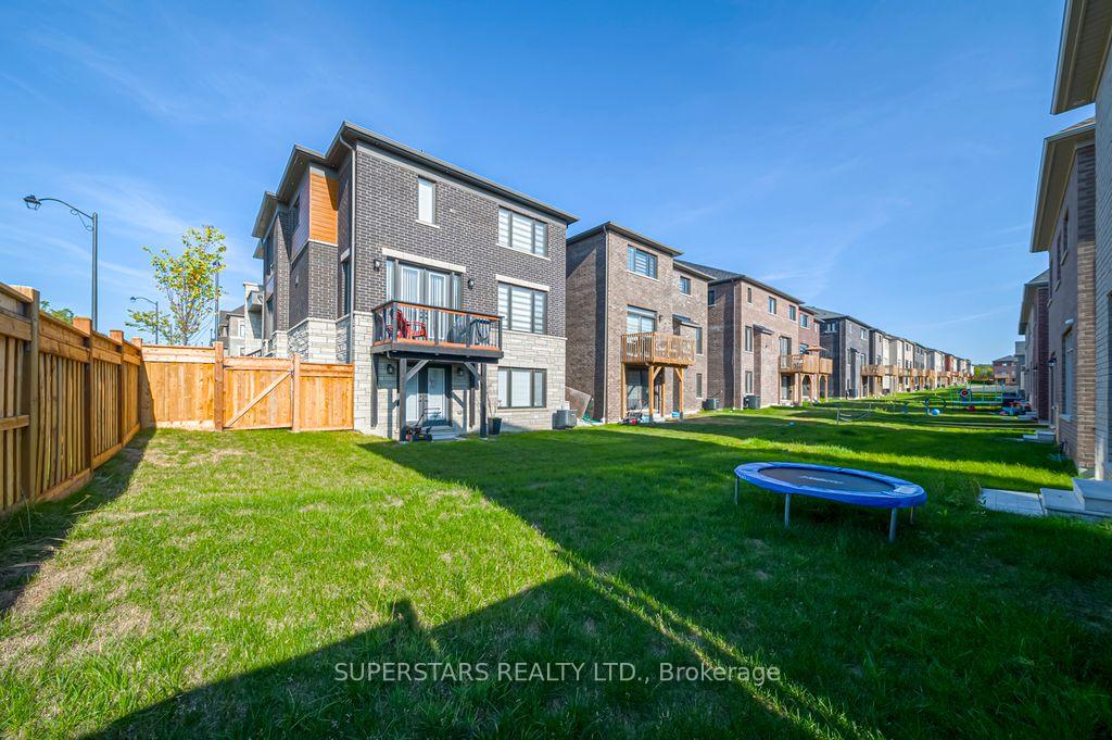 Photo 27 of 1 Sassafras Road, Springwater, Midhurst — HOMEH