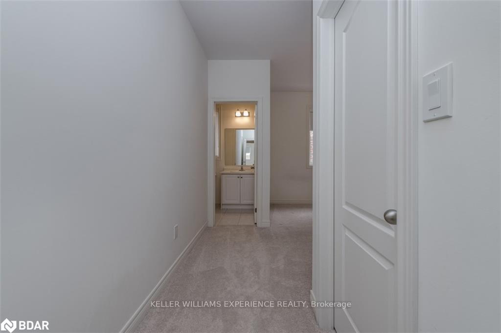 Photo 18 of 23 Mcisaac Drive, Springwater, Centre Vespra — HOMEH