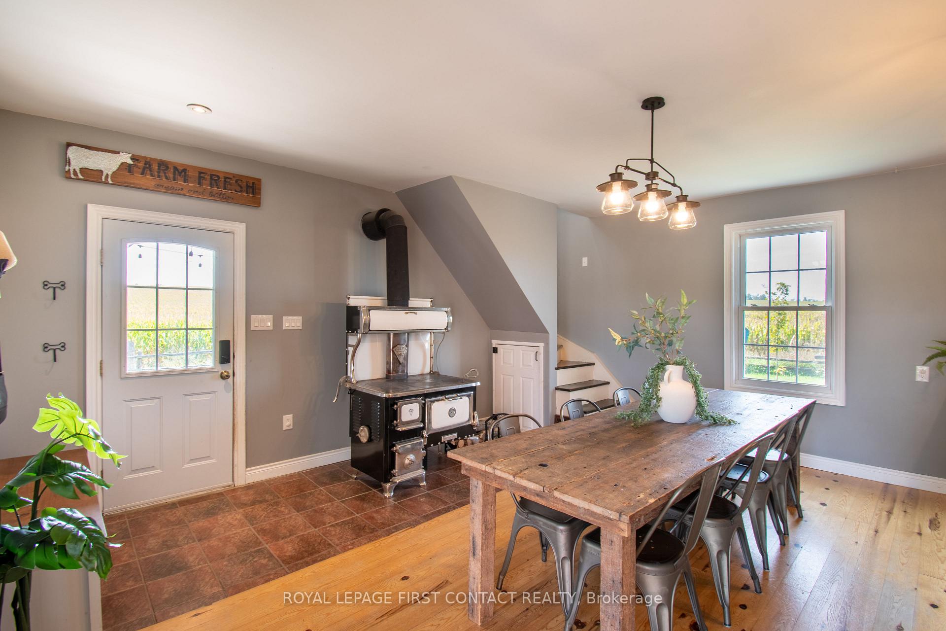 Photo 8 of 1293 Rainbow Valley Road E, Springwater, Phelpston — HOMEH