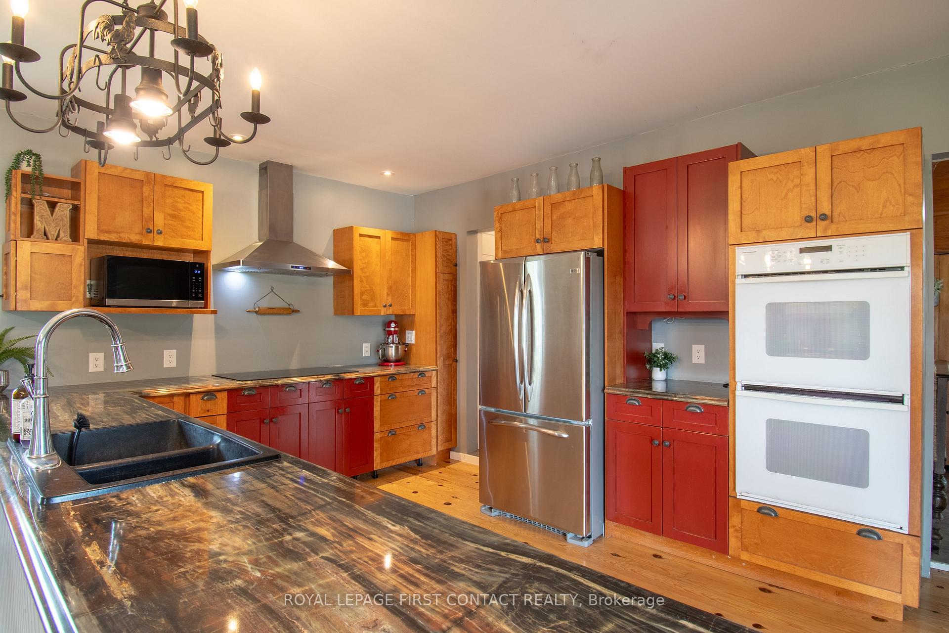 Photo 11 of 1293 Rainbow Valley Road E, Springwater, Phelpston — HOMEH