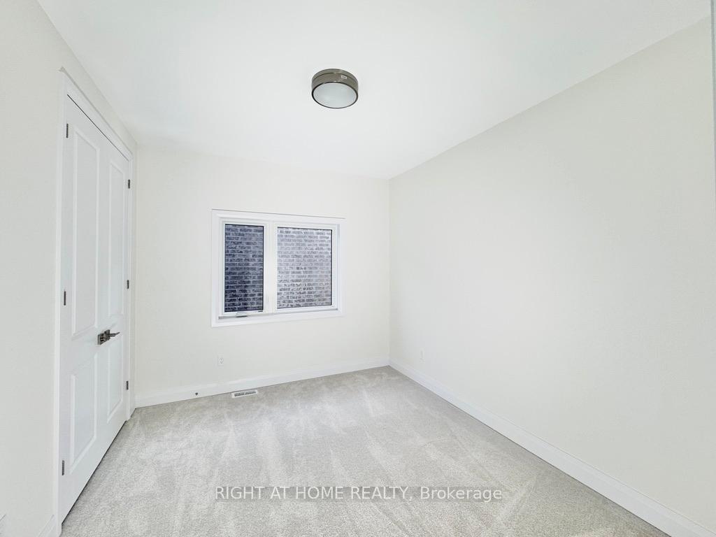Photo 13 of 30 Sweet Cicely Street, Springwater, Midhurst — HOMEH