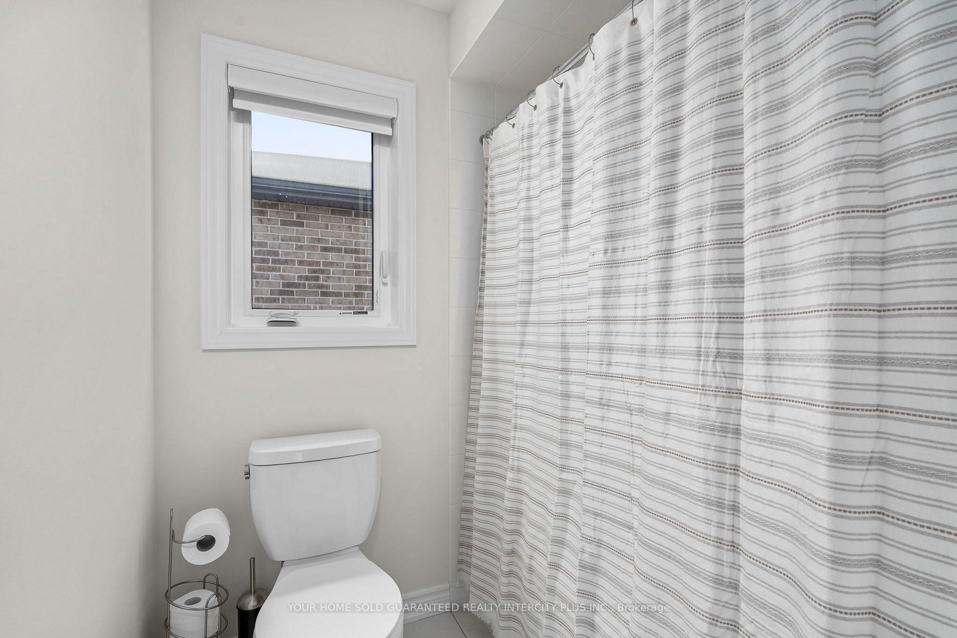 Photo 23 of 60 Sanford Circle, Springwater, Centre Vespra — HOMEH