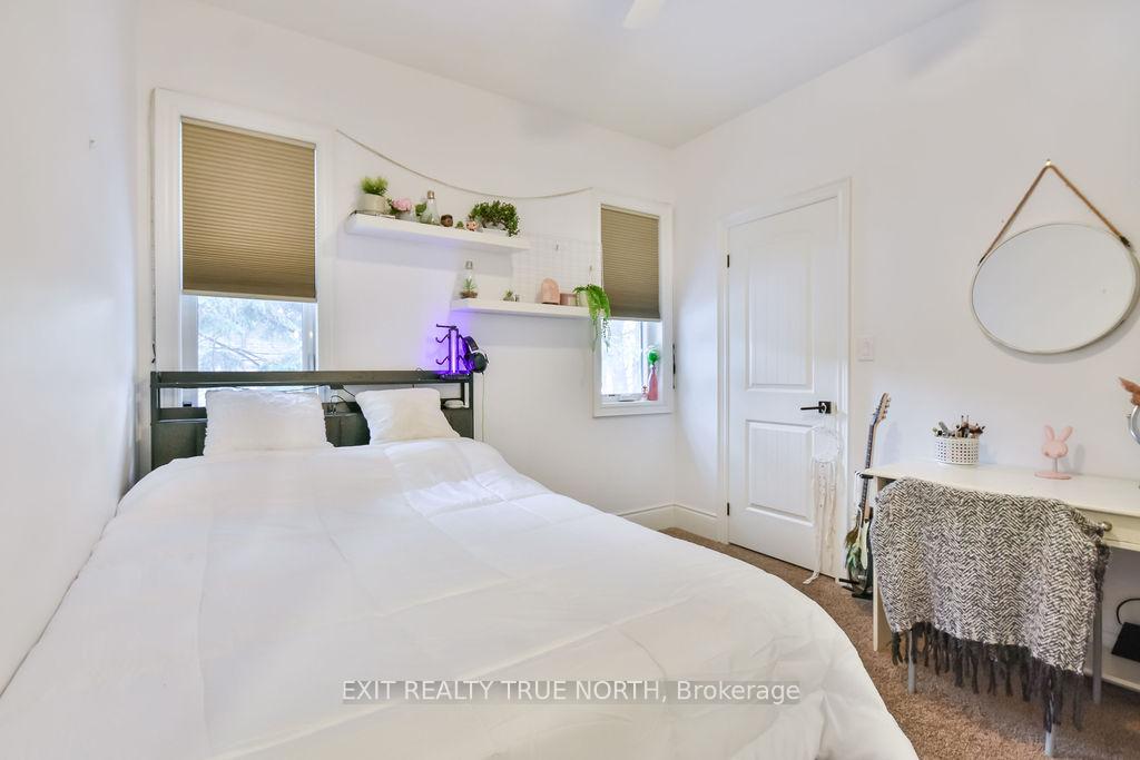 Photo 16 of 22 Marni Lane, Springwater, Rural Springwater — HOMEH