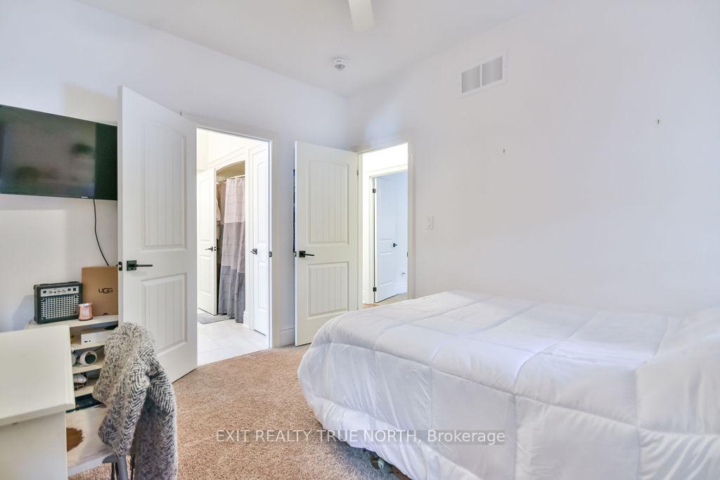 Photo 17 of 22 Marni Lane, Springwater, Rural Springwater — HOMEH