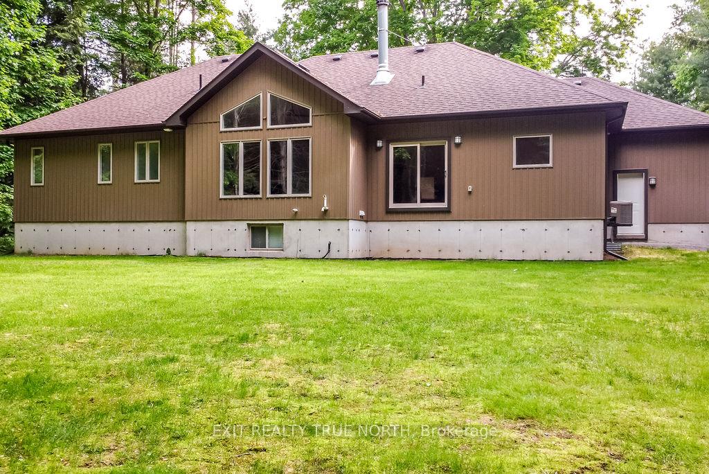 Photo 31 of 22 Marni Lane, Springwater, Rural Springwater — HOMEH