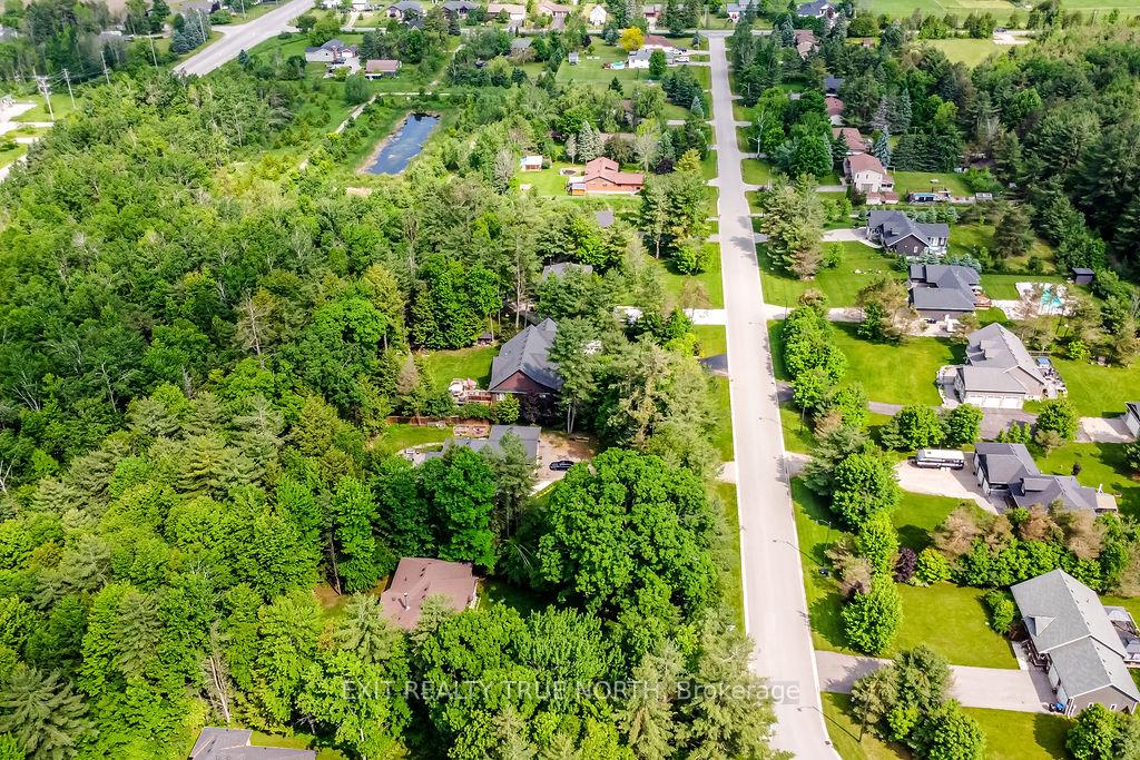 Photo 39 of 22 Marni Lane, Springwater, Rural Springwater — HOMEH