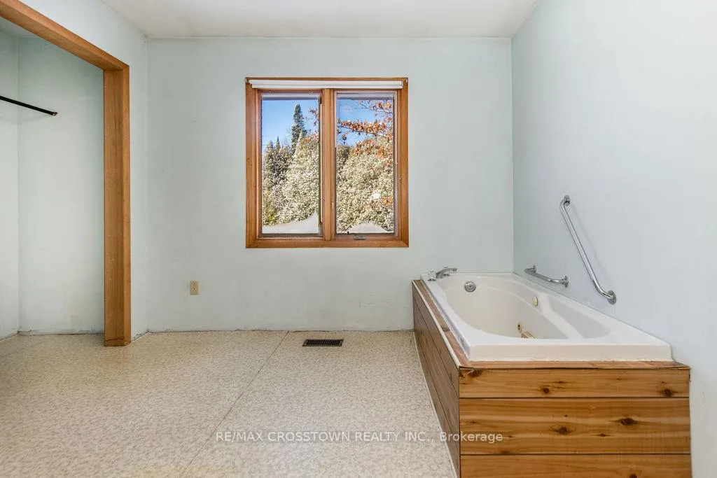 Photo 17 of 12036 County Rd 27, Springwater, Rural Springwater — HOMEH