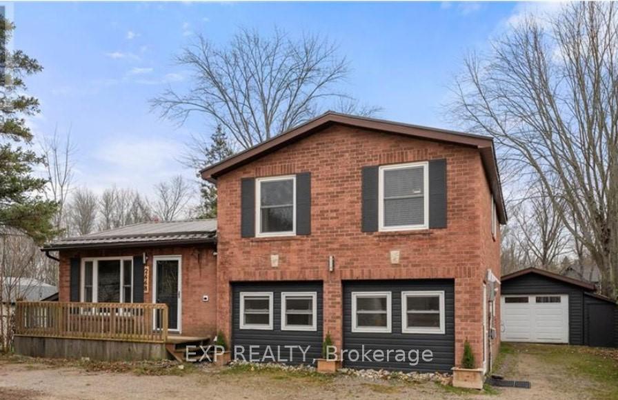 Front of 2668 Westshore Crescent