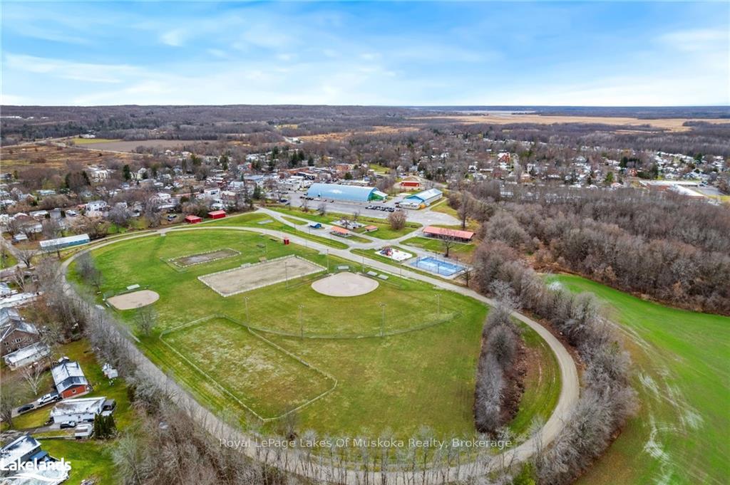 Photo 9 of 136 Brandon Avenue, Severn, Coldwater — HOMEH