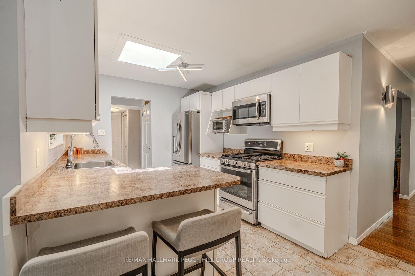 Photo 4 of 1105 St Vincent Street, Springwater, Midhurst — HOMEH