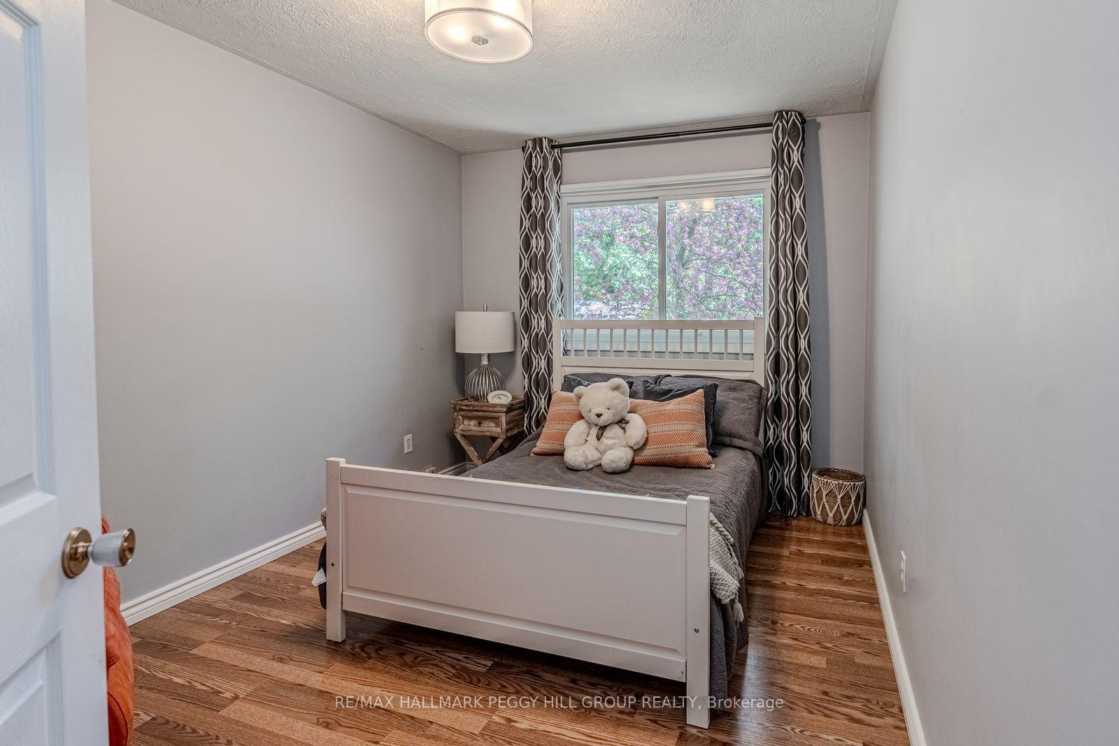 Photo 11 of 1105 St Vincent Street, Springwater, Midhurst — HOMEH