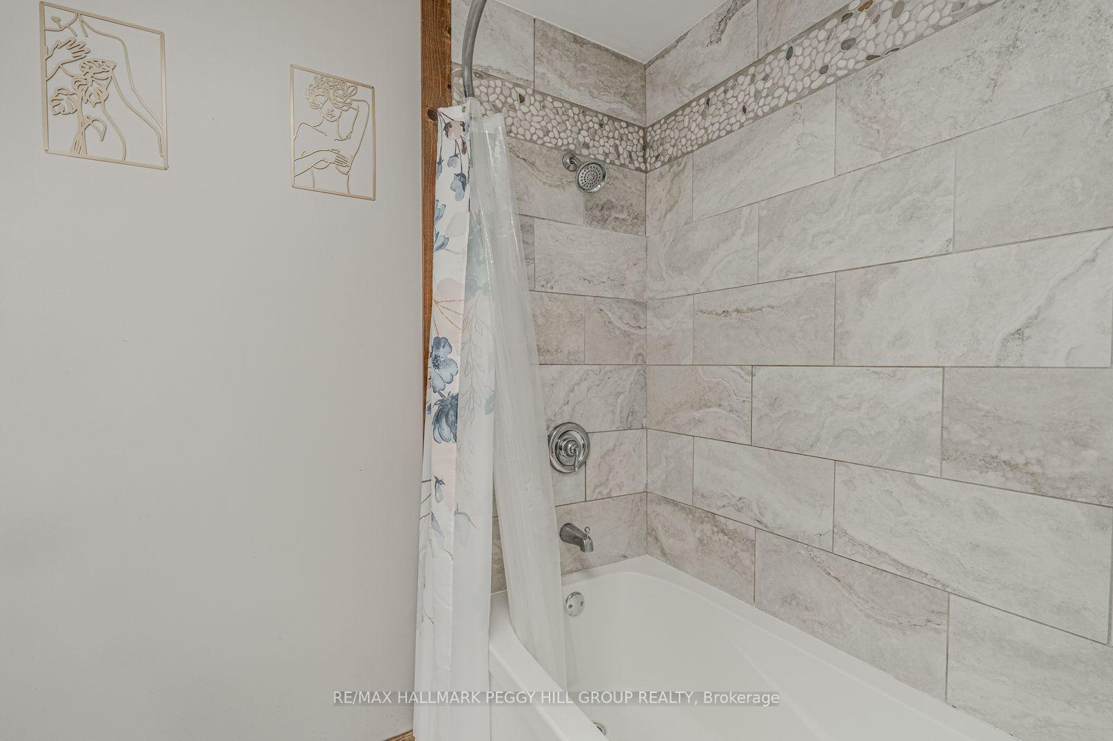 Photo 14 of 1105 St Vincent Street, Springwater, Midhurst — HOMEH