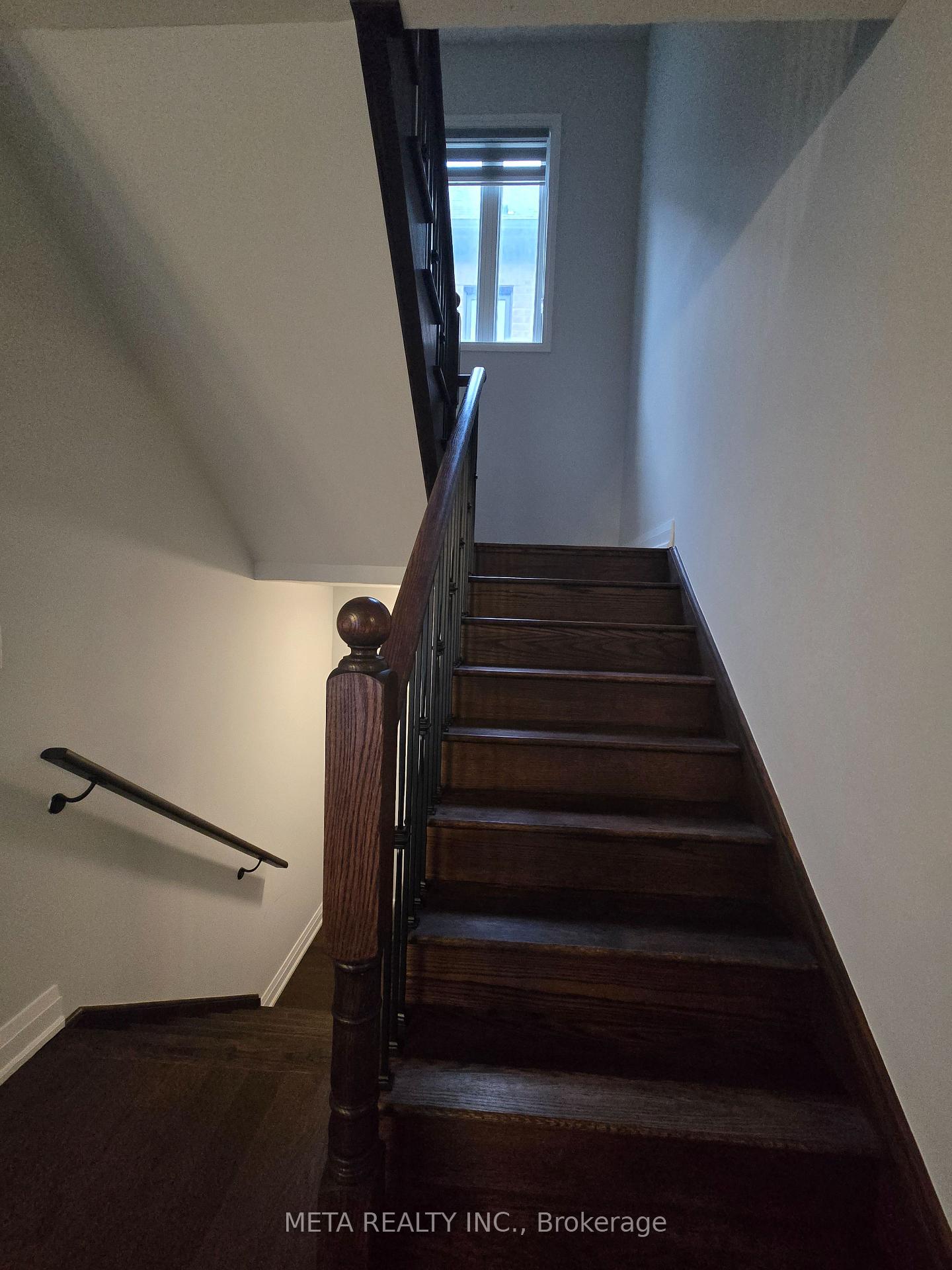 Photo 17 of 2 Periwinkle Road, Springwater, Midhurst — HOMEH