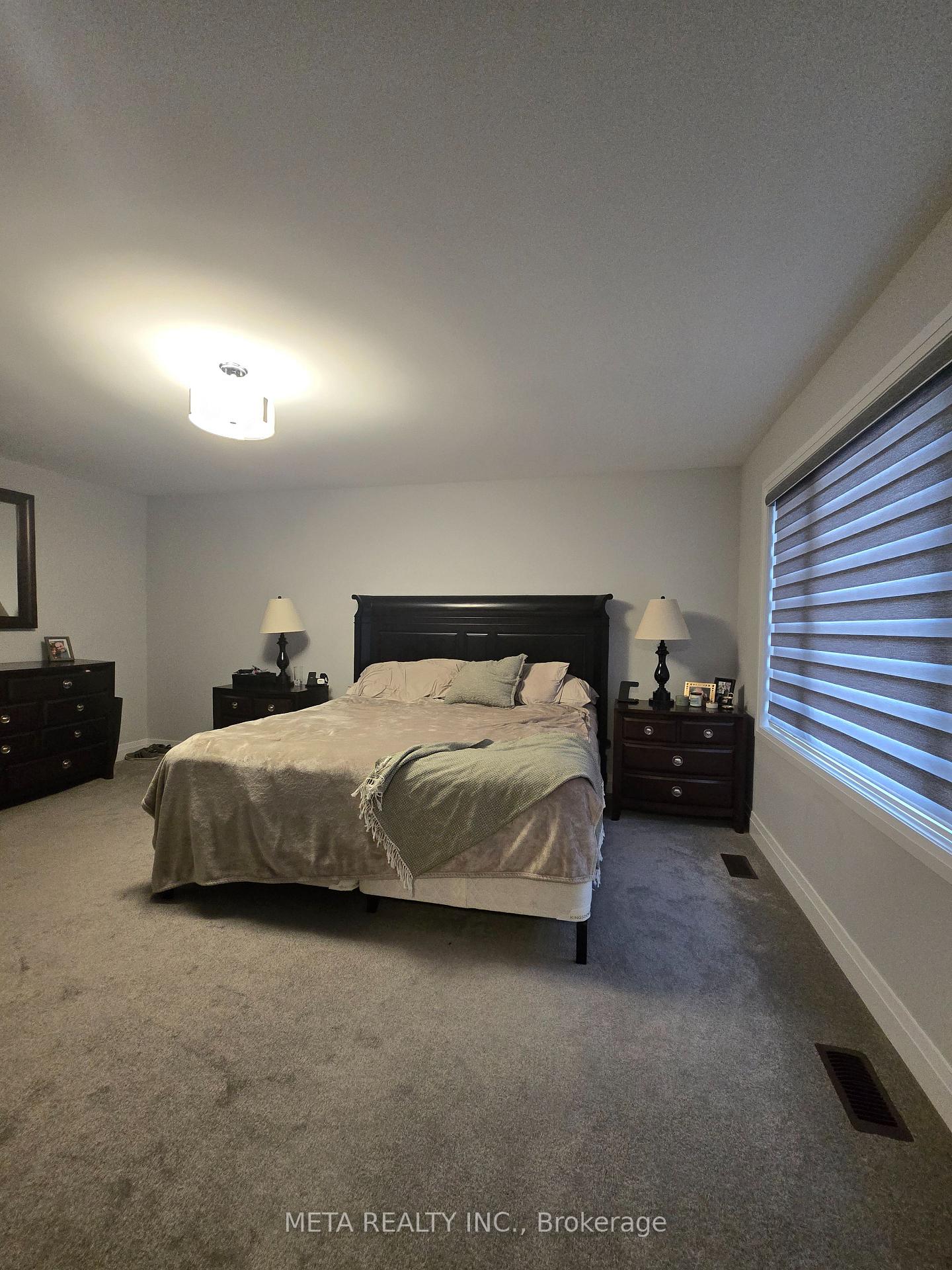 Photo 24 of 2 Periwinkle Road, Springwater, Midhurst — HOMEH