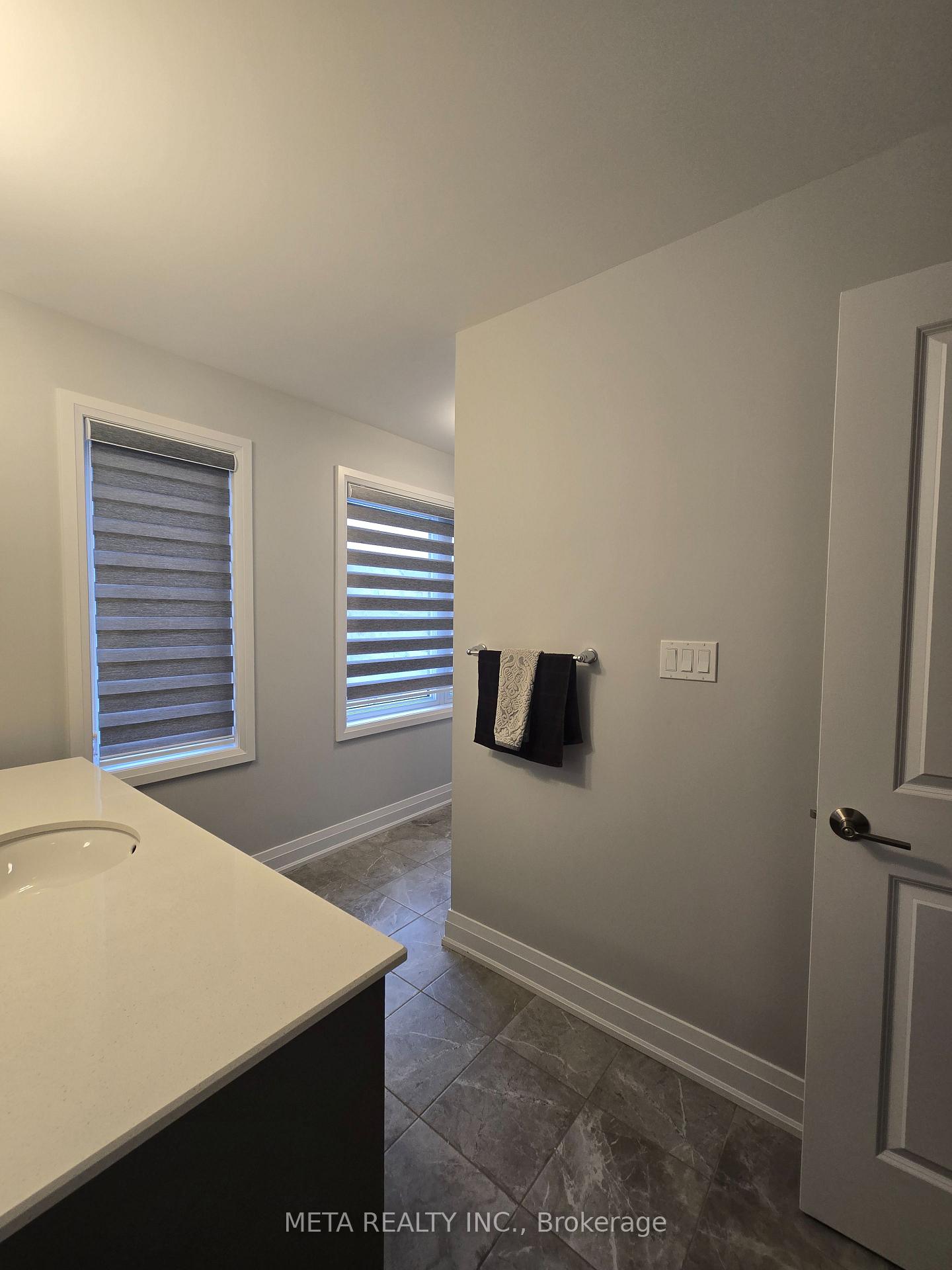 Photo 38 of 2 Periwinkle Road, Springwater, Midhurst — HOMEH