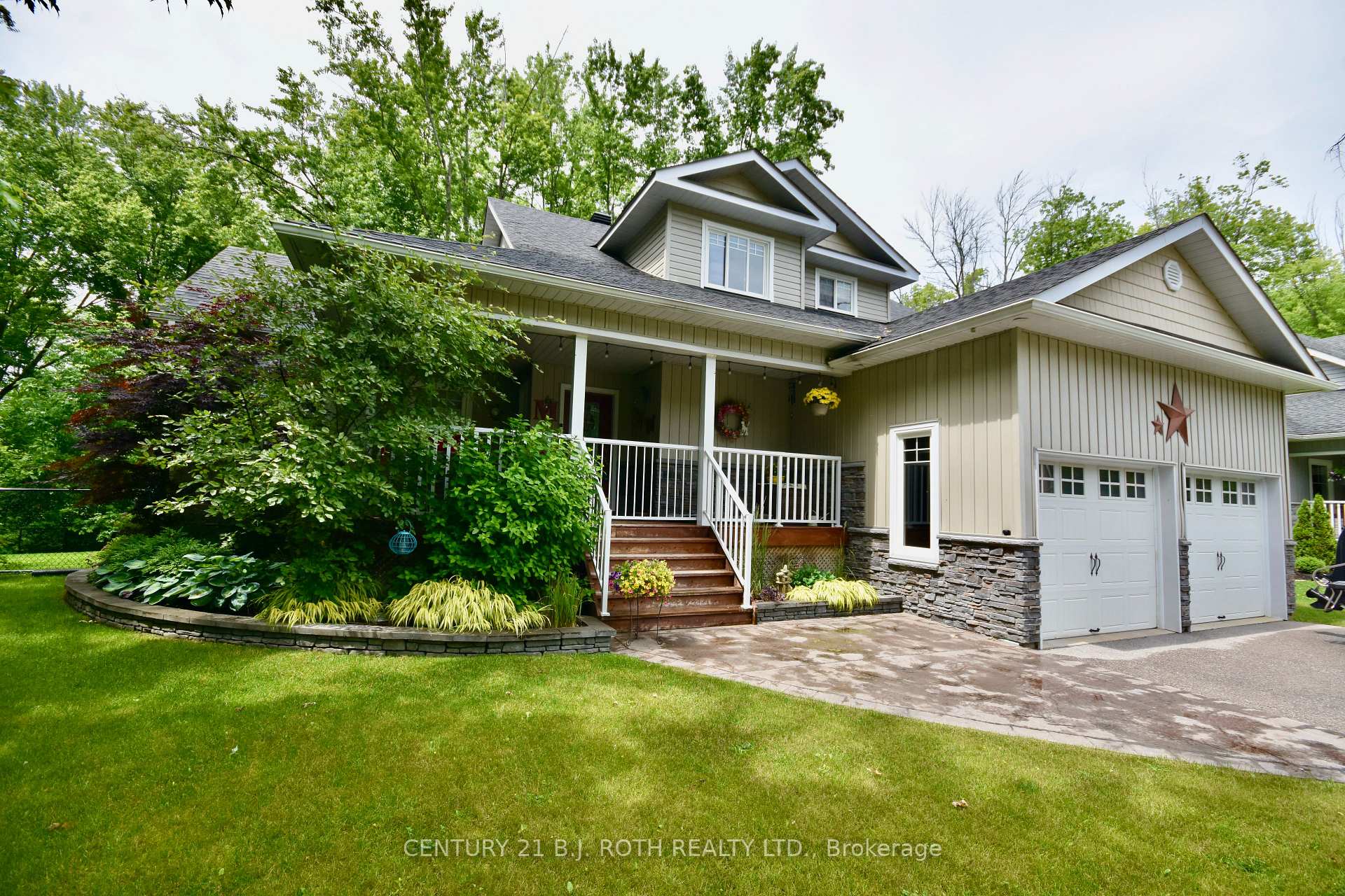Photo 2 of 3568 Shadow Creek Road, Severn, West Shore — HOMEH