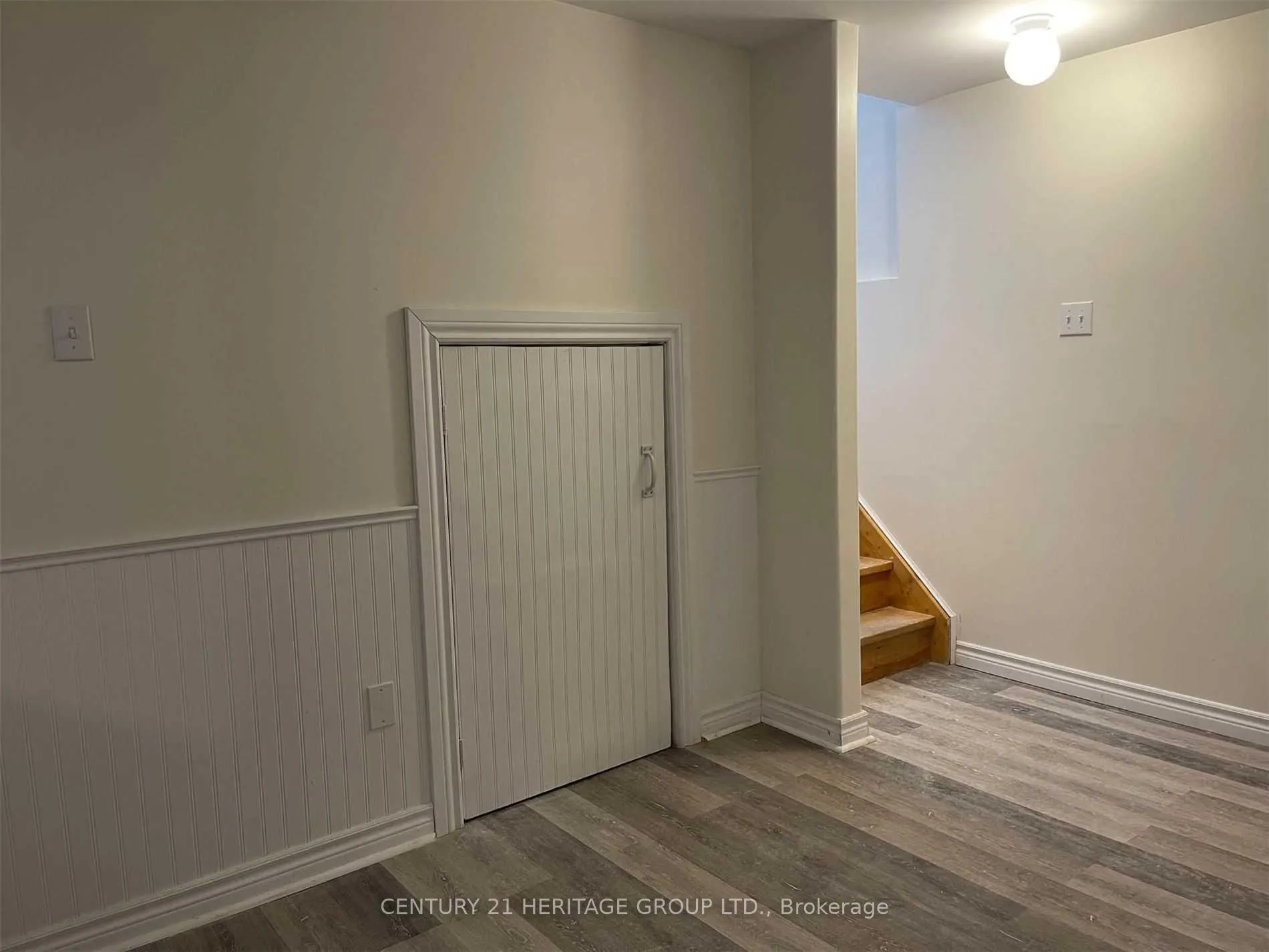 Photo 3 of Unit Lower, 41 Graham Street, Springwater, Elmvale — HOMEH