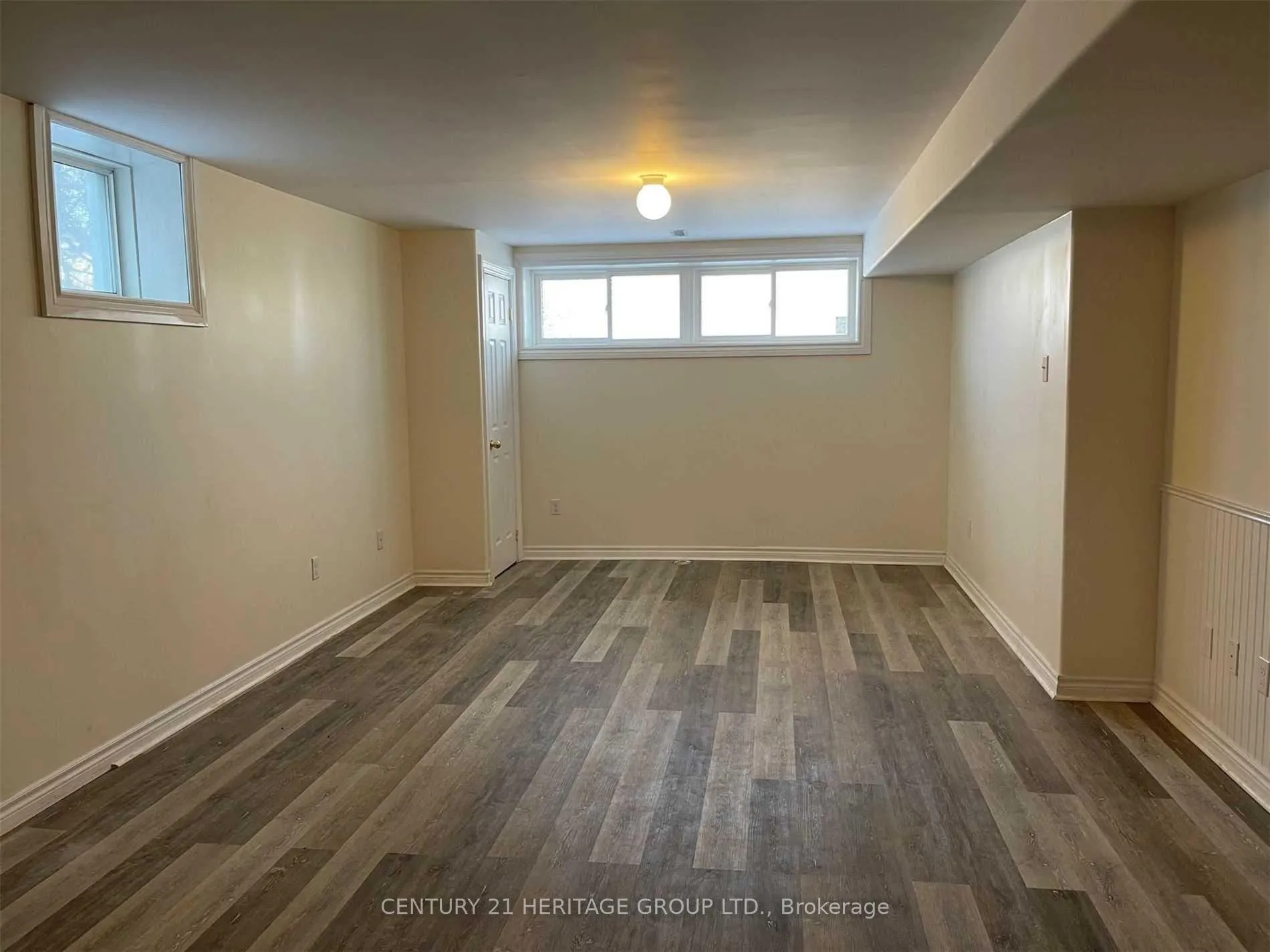 Photo 5 of Unit Lower, 41 Graham Street, Springwater, Elmvale — HOMEH