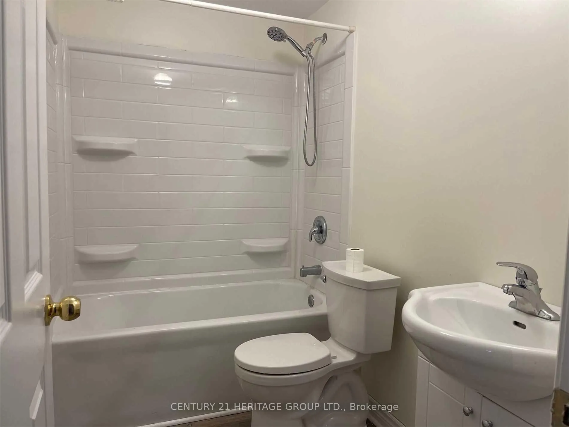 Photo 9 of Unit Lower, 41 Graham Street, Springwater, Elmvale — HOMEH