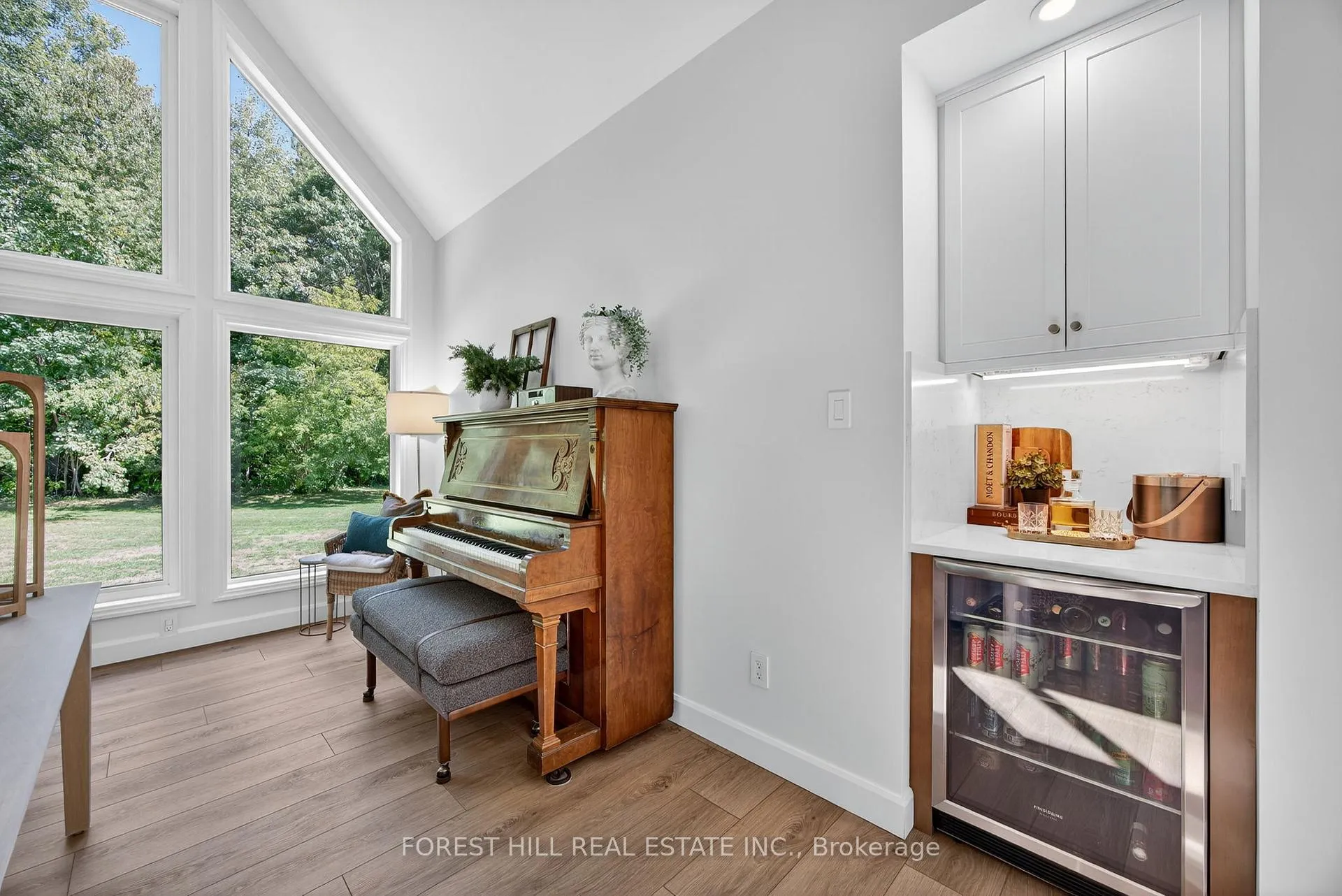 Photo 14 of 3328 Flos Road 6 W, Springwater, Rural Springwater — HOMEH
