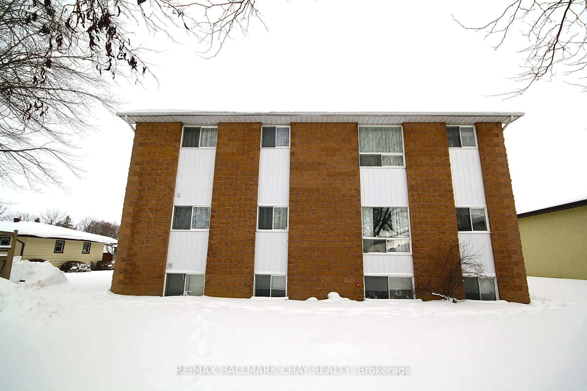 Photo 3 of 12 Shaw Street, Springwater, Elmvale — HOMEH
