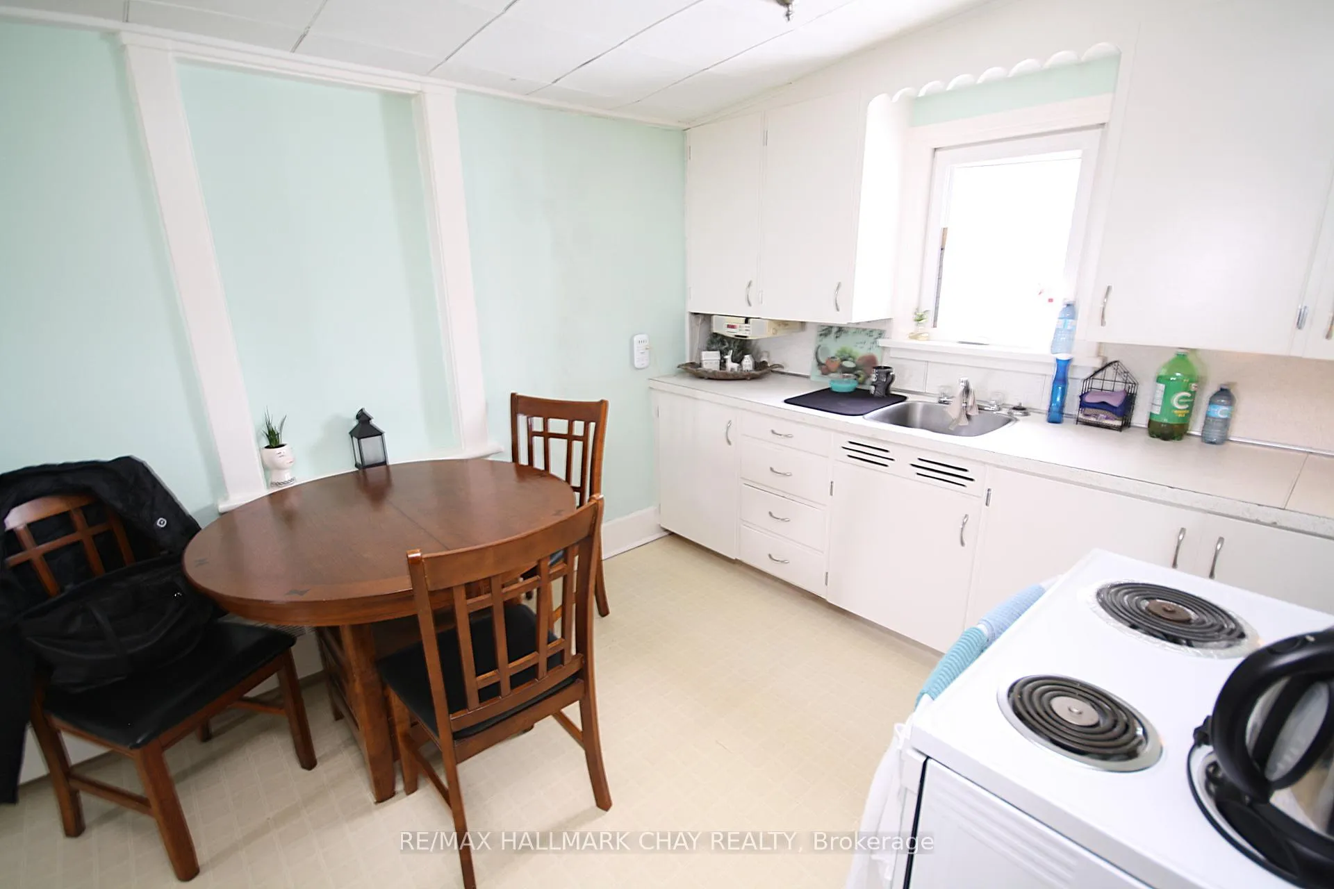 Photo 10 of 12 Shaw Street, Springwater, Elmvale — HOMEH